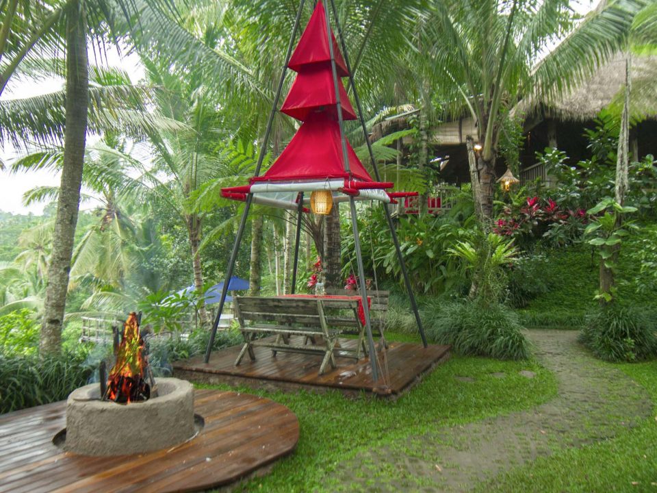 Tropical Canopy Cuisine at D’Alas Restaurant: Bali’s Immersive